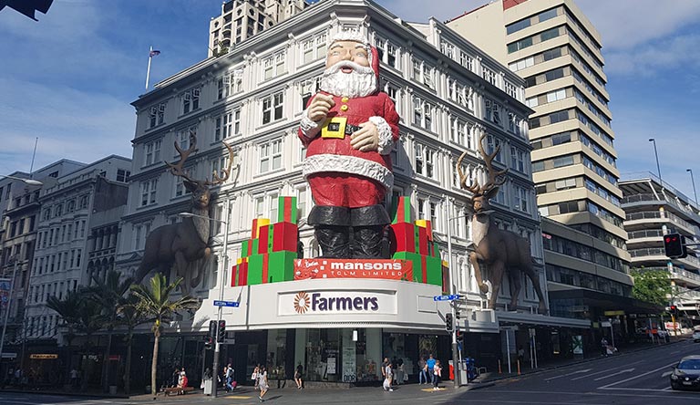 queen-street-auckland-new-zealand